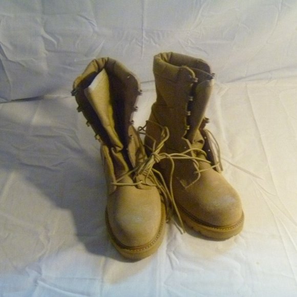 MCRAE 8430 HOT WEATHER sz5.5R MILSPEC DESERT TAN BOOTS VIBRAM SOLES EM 2246